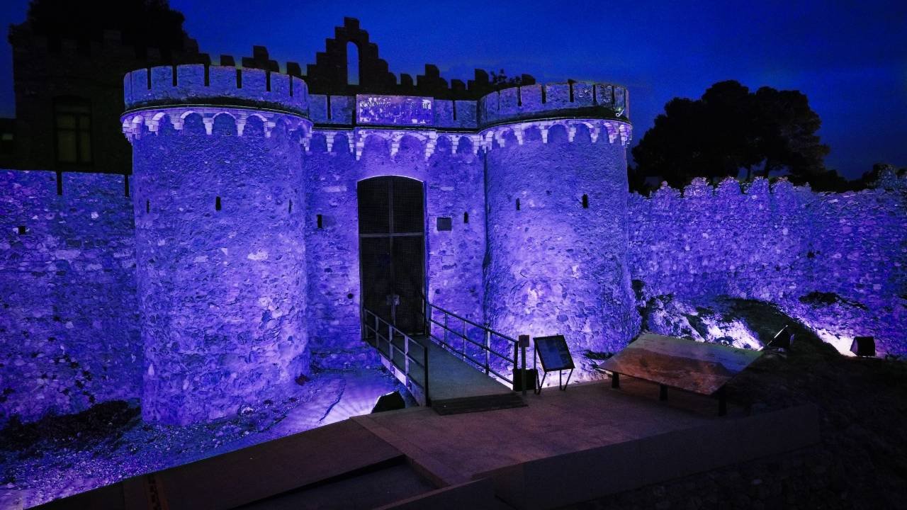 Castillo de Onda iluminado